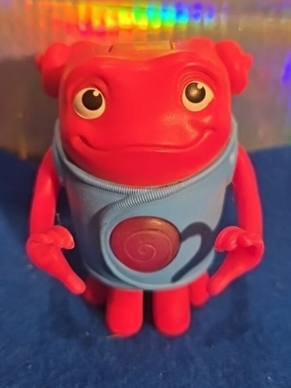 071426 2015 HOME LOVING HEART MCDONALDS TOY heart light does not work  studio 18